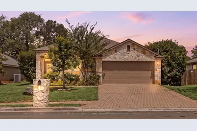 1918 Stonehaven, San Marcos, TX 78666 - Photo 2