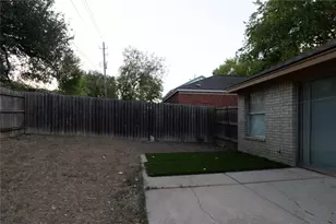 8090 Thaxton Rd, Austin, TX 78747 - Photo 14