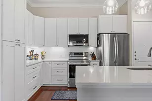 1900 Barton Springs Rd, Austin, TX 78704 - Photo 12