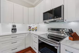 1900 Barton Springs Rd, Austin, TX 78704 - Photo 14