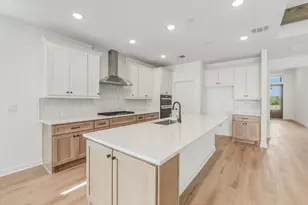 109 Centerfire Ln, Georgetown, TX 78633 - Photo 6