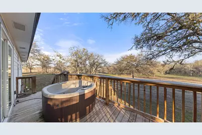 274 Old Austin Trail, Elgin, TX 78621 - Photo 10