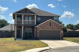 1615 Bluebell Cir, Lockhart, TX 78644 - Photo 2