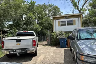 2102 Blue Meadow Dr, Austin, TX 78744 - Photo 6