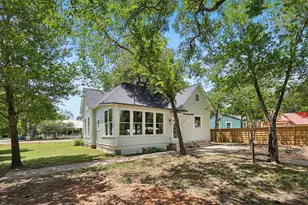600 Short St, Smithville, TX 78957 - Photo 36