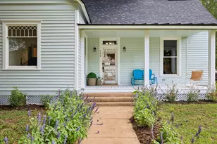 600 Short St, Smithville, TX 78957 - Photo 2