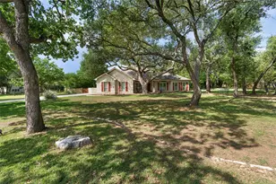 223 E Ridgewood Rd, Georgetown, TX 78633 - Photo 1