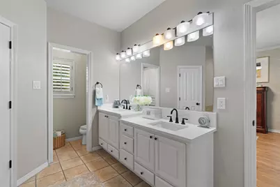 223 E Ridgewood Road, Georgetown, TX 78633 - Photo 18