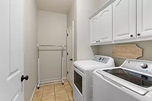 223 E Ridgewood Rd, Georgetown, TX 78633 - Photo 36