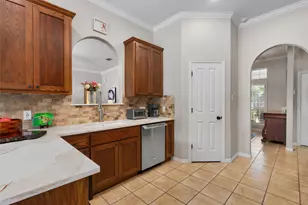 223 E Ridgewood Rd, Georgetown, TX 78633 - Photo 10
