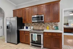223 E Ridgewood Rd, Georgetown, TX 78633 - Photo 14
