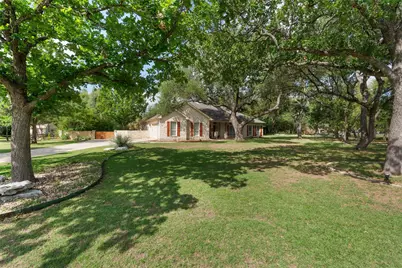 223 E Ridgewood Road, Georgetown, TX 78633 - Photo 6