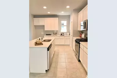 812 Alta Way, Leander, TX 78641 - Photo 4