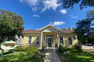 302 W Main St, Round Rock, TX 78664 - Photo 1