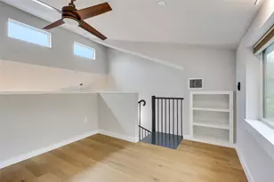 913 Duncan Ln, Austin, TX 78705 - Photo 14