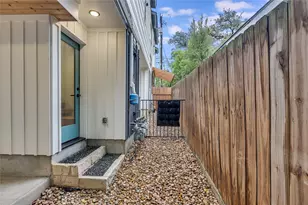 913 Duncan Ln, Austin, TX 78705 - Photo 24