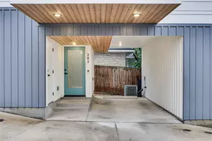 913 Duncan Ln, Austin, TX 78705 - Photo 28