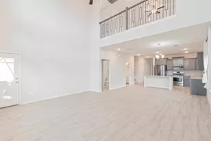 204 Greenway Dr, Georgetown, TX 78628 - Photo 4