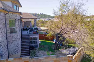17821 Limestone Spring Ln, Austin, TX 78738 - Photo 4