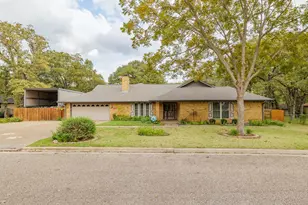 704 Enfield Rd, Rockdale, TX 76567 - Photo 1