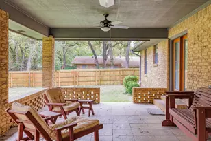 704 Enfield Rd, Rockdale, TX 76567 - Photo 22