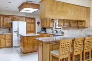 704 Enfield Rd, Rockdale, TX 76567 - Photo 8