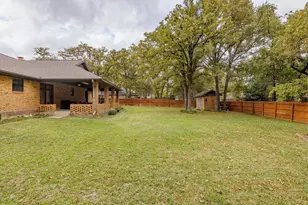704 Enfield Rd, Rockdale, TX 76567 - Photo 28