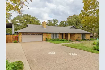 704 Enfield Road, Rockdale, TX 76567 - Photo 4