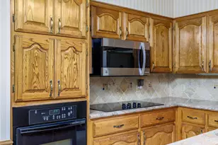 704 Enfield Rd, Rockdale, TX 76567 - Photo 10