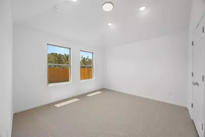 171 Hornet Street, Elgin, TX 78621 - Photo 12