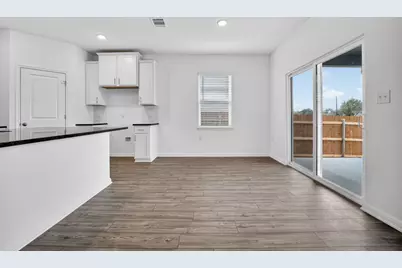 15404 Flowers View, Pflugerville, TX 78660 - Photo 4