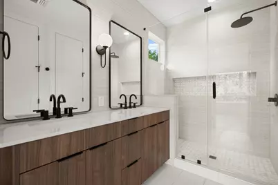 913 Capitol Court #1, Austin, TX 78756 - Photo 22