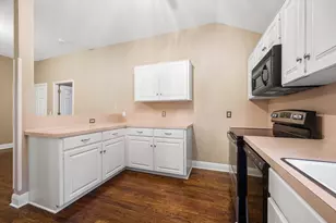 1809 W 39th St, Austin, TX 78731 - Photo 8