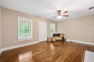 1809 W 39th St, Austin, TX 78731 - Photo 4