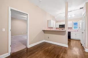 1809 W 39th St, Austin, TX 78731 - Photo 10