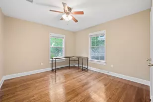 1809 W 39th St, Austin, TX 78731 - Photo 16