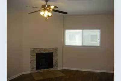 114 E 31st Street #210, Austin, TX 78705 - Photo 2