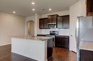 403 Kyra Ln, Taylor, TX 76574 - Photo 10