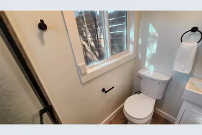 1134 Lott Avenue, Austin, TX 78721 - Photo 20