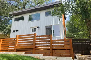 1134 Lott Ave, Austin, TX 78721 - Photo 1