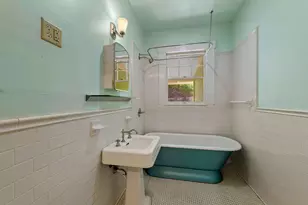 39 Chalmers Ave, Austin, TX 78702 - Photo 12