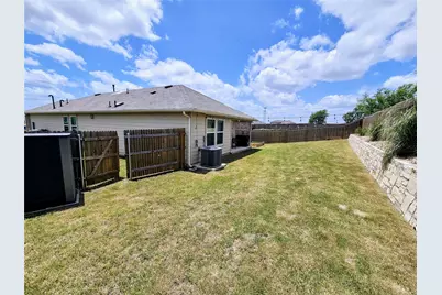 201 Elbow Bush Cove, Kyle, TX 78640 - Photo 4