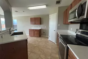 12817 Chime Dr, Manor, TX 78653 - Photo 10
