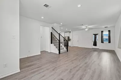 102 Gracie Way, Hutto, TX 78634 - Photo 4