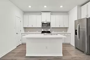 102 Gracie Wy, Hutto, TX 78634 - Photo 10