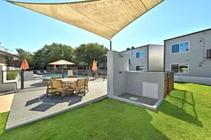 2200 Dickson Dr, Austin, TX 78704 - Photo 32