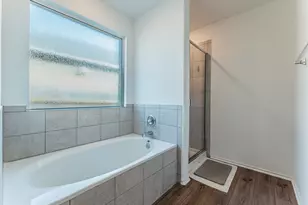 524 Sebring Cir, Hutto, TX 78634 - Photo 12