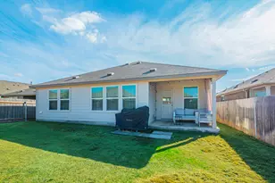 524 Sebring Cir, Hutto, TX 78634 - Photo 24