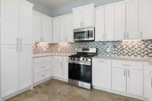 6301 Santos St, Austin, TX 78741 - Photo 6