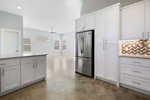 6301 Santos St, Austin, TX 78741 - Photo 10